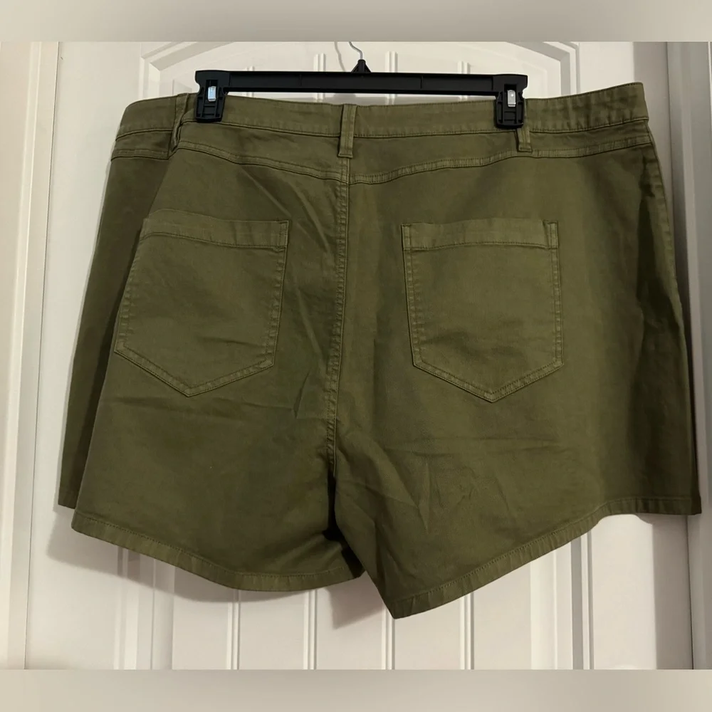 Great Sanctuary size 22W olive green Bermuda shorts plus - Picture 3 of 4